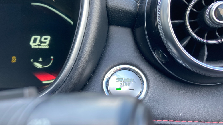 MG Hs 1.5 T-GDI Exclusive 5dr DCT Petrol Hatchback